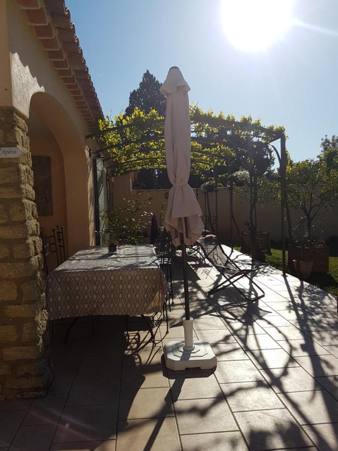 Fleur De Garance Bed & Breakfast Le Thor Luaran gambar