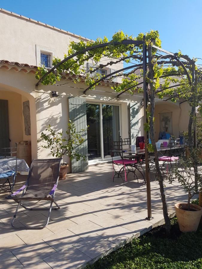 Fleur De Garance Bed & Breakfast Le Thor Luaran gambar